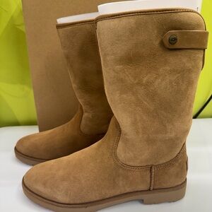 UGG Romely Cuffable Boots